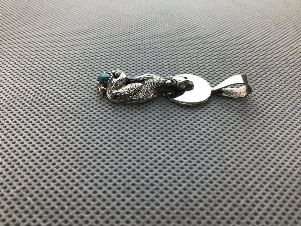 Wolf Pendant with turquoise