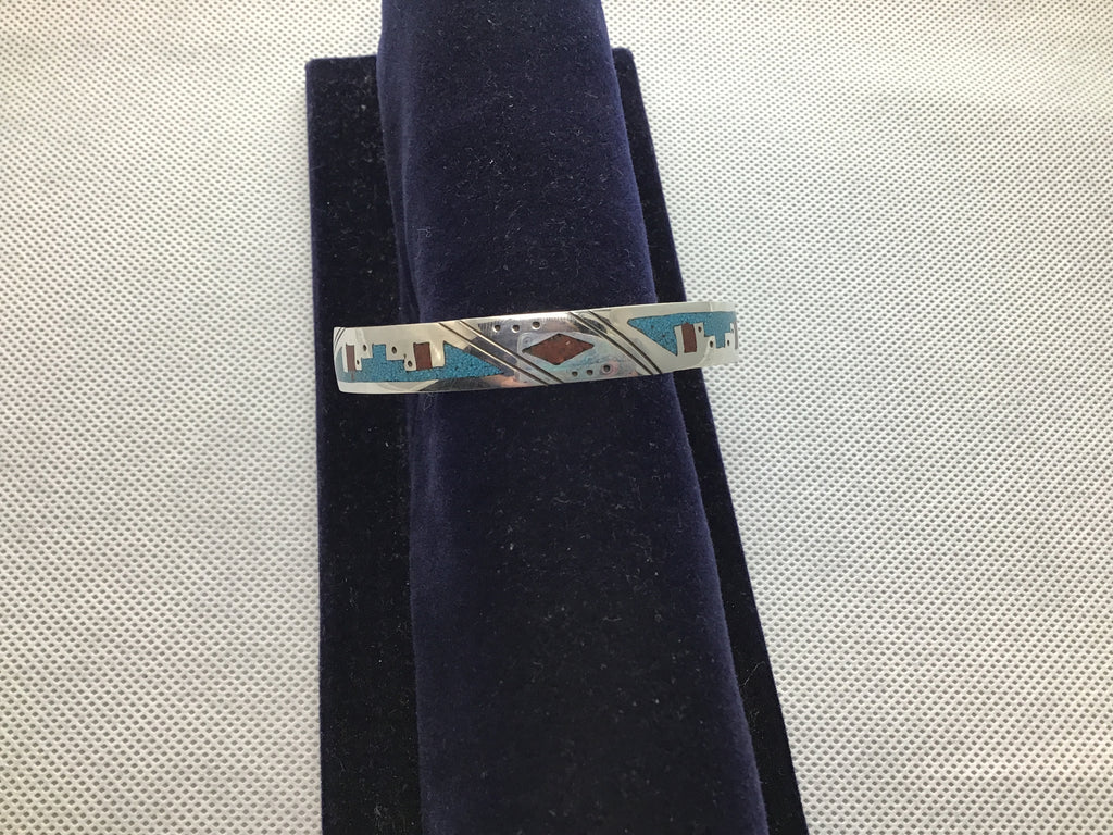 Chip inlay cuff bracelet
