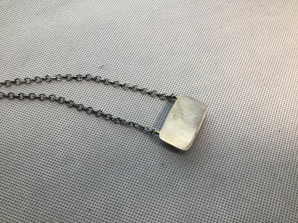 Back of bar necklace