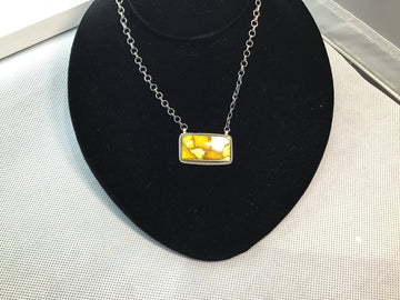 Honey Dahlia Bar Necklace
