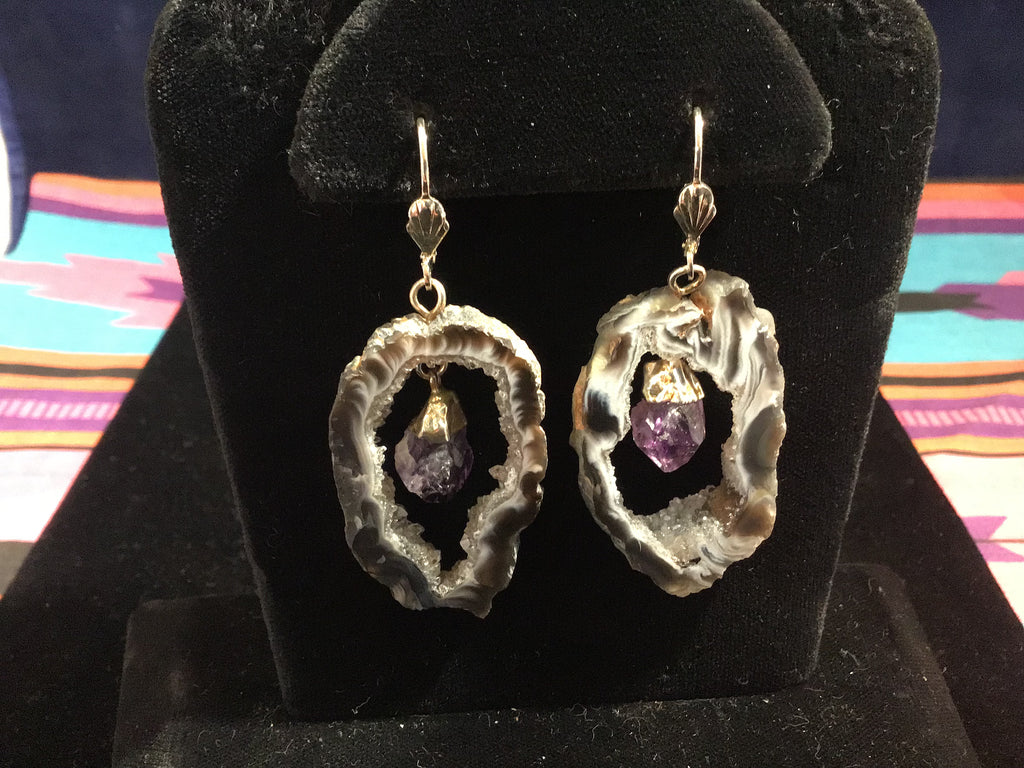 Agate Slice with Amethyst Point dangle earring