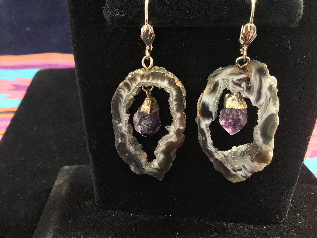 Agate slice earring with amethyst point dangle